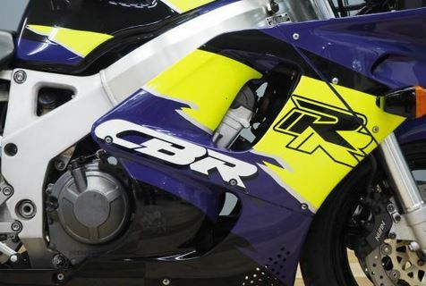 Honda cbr900rr sc28 - honda, 1995